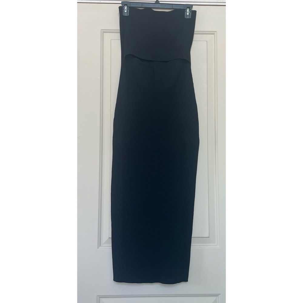 PrettyLittleThing Black Strapless Sheath Dress